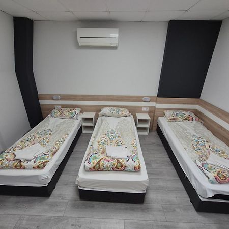 Guest House "The House" Топ Център Габрово Esterno foto