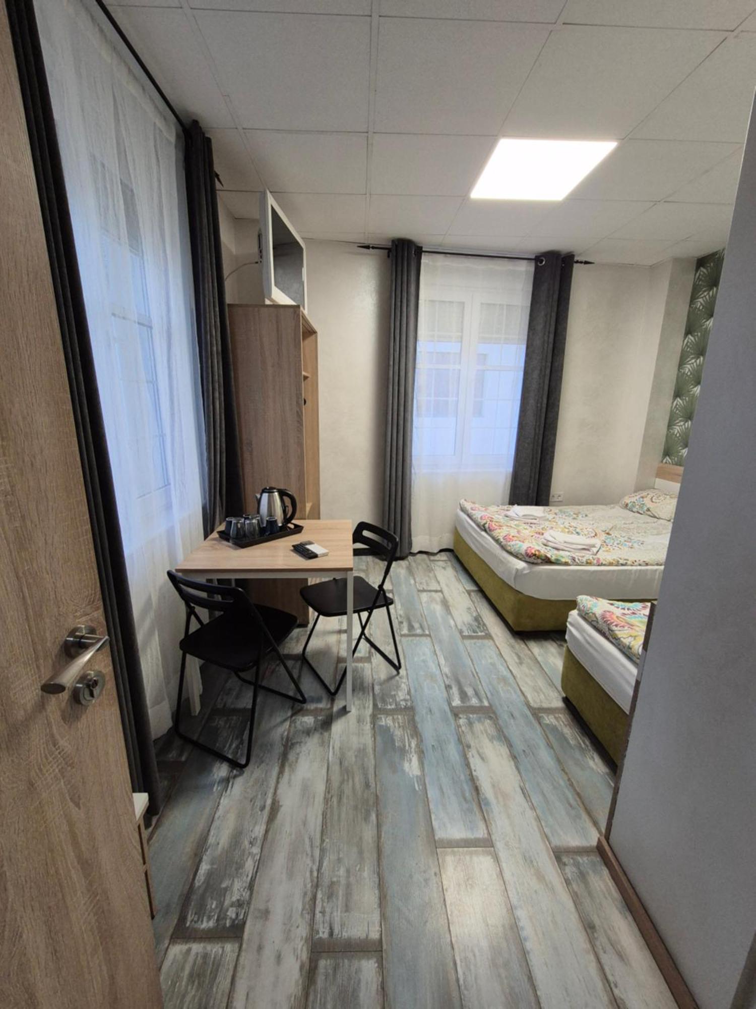 Guest House "The House" Топ Център Габрово Esterno foto
