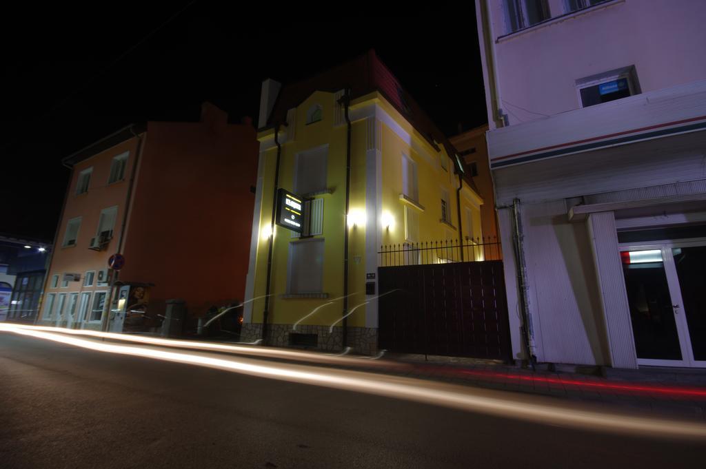 Guest House "The House" Топ Център Габрово Esterno foto